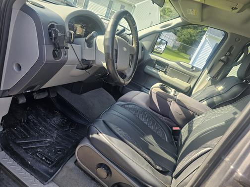 2005 Ford F-150 XLT Crew Cab