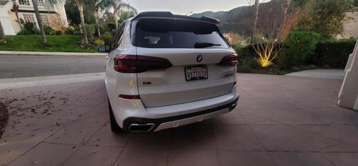 White 2022 BMW X5 M50i