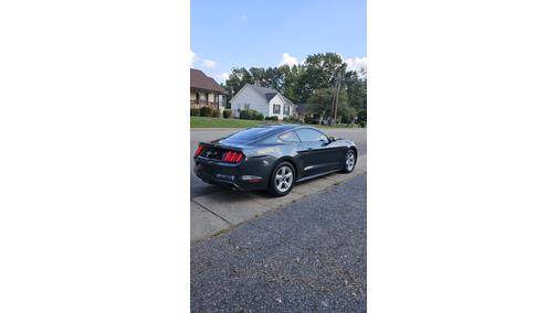 2016 Ford Mustang V6