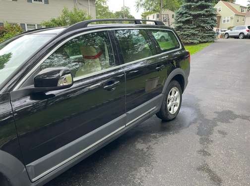 Black 2010 Volvo XC70 3.2