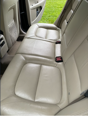 Black 2010 Volvo XC70 3.2