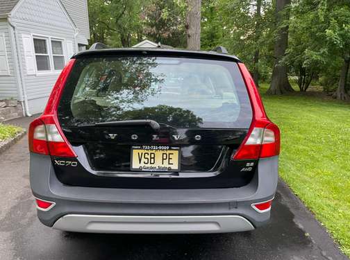 Black 2010 Volvo XC70 3.2