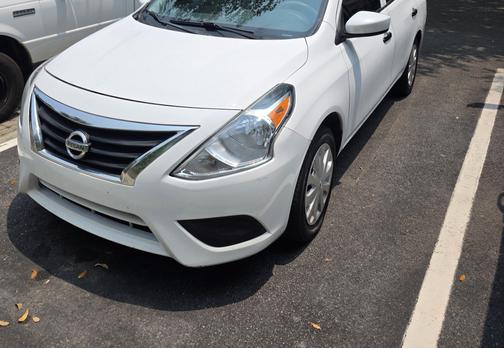 2016 Nissan Versa 1.6 S+