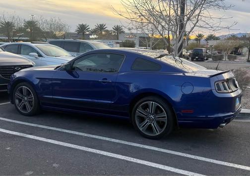 Blue 2013 Ford Mustang V6 Premium