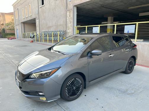 2023 Nissan Leaf SV PLUS
