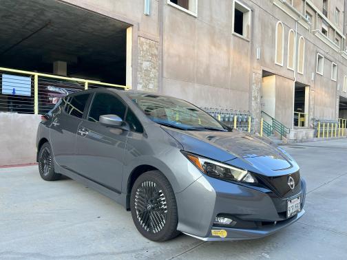 2023 Nissan Leaf SV PLUS