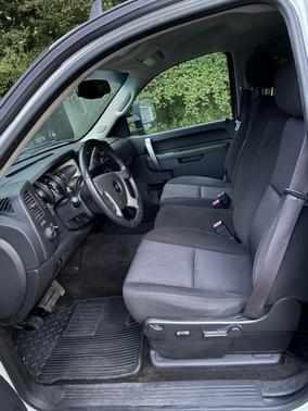 White 2011 Chevrolet Silverado 2500 LT