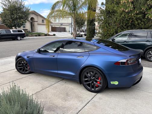 2021 Tesla Model S Plaid