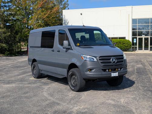 2023 Mercedes-Benz Sprinter 2500 Standard Roof