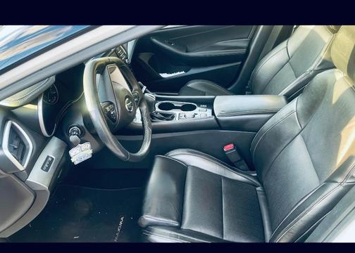 White 2018 Nissan Maxima 3.5 Platinum