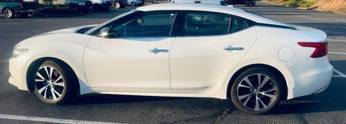 White 2018 Nissan Maxima 3.5 Platinum