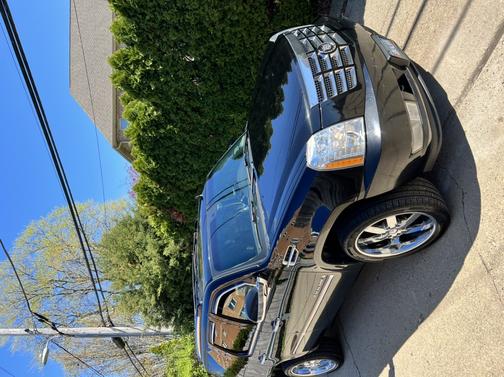 Photo 2 of 7 of 2007 Cadillac Escalade Base