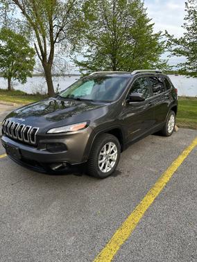 Gray 2015 Jeep Cherokee Latitude