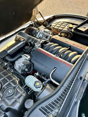 2004 Chevrolet Corvette Base