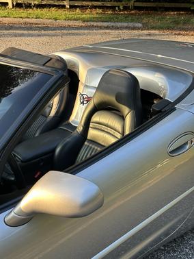 2004 Chevrolet Corvette Base
