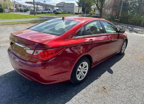 2013 Hyundai SONATA GLS
