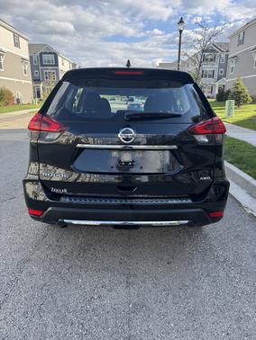 Black 2018 Nissan Rogue S