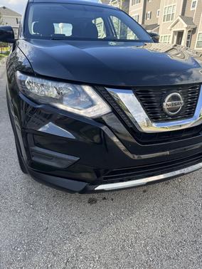 Black 2018 Nissan Rogue S