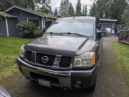 2004 Nissan Titan LE Crew Cab