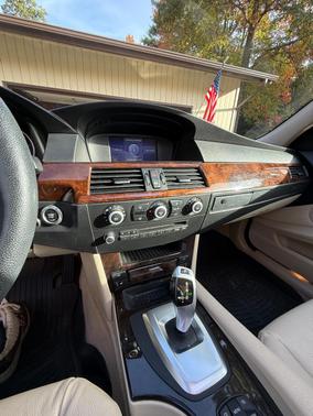 White 2010 BMW 528 i
