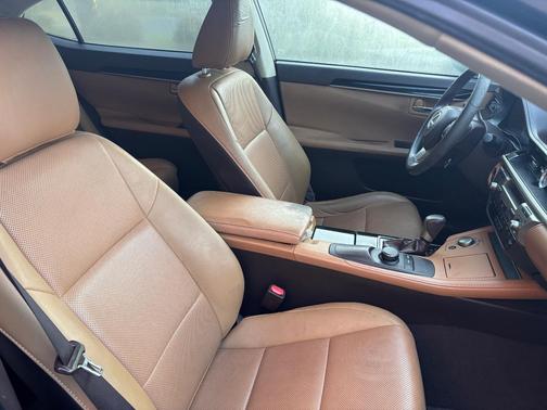 Black 2016 Lexus ES 350 Base