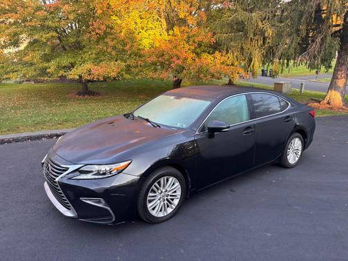 Black 2016 Lexus ES 350 Base