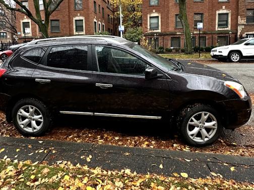 2011 Nissan Rogue SV