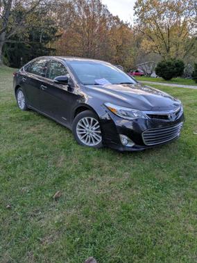 Black 2013 Toyota Avalon Hybrid Limited