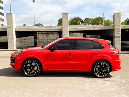 2020 Porsche Cayenne Turbo