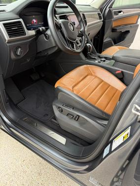 Gray 2018 Volkswagen Atlas 3.6L SEL Premium