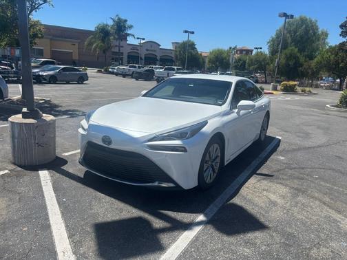 White 2022 Toyota Mirai Limited