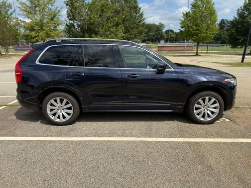 Blue 2016 Volvo XC90 T6 Momentum
