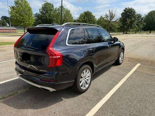 Blue 2016 Volvo XC90 T6 Momentum