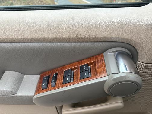 2007 Ford Explorer Eddie Bauer