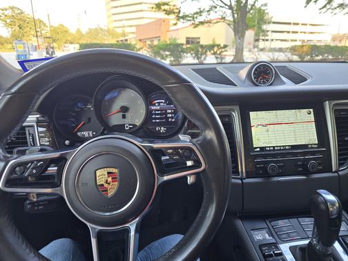2016 Porsche Macan S