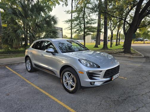 2016 Porsche Macan S