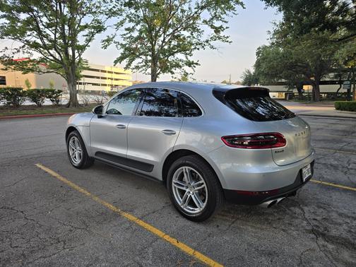 2016 Porsche Macan S