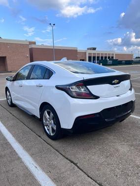 White 2017 Chevrolet Volt LT