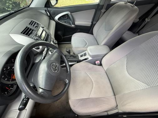 Silver 2008 Toyota RAV4 Base