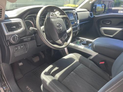 Black 2017 Nissan Titan SV
