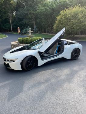 White 2015 BMW i8 Base