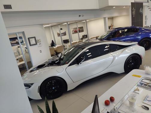 White 2015 BMW i8 Base