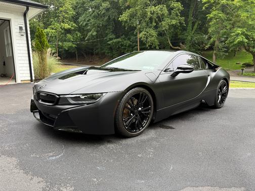 White 2015 BMW i8 Base