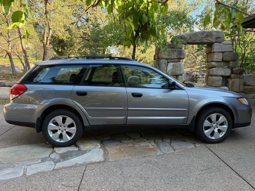 2008 Subaru Outback 2.5 i