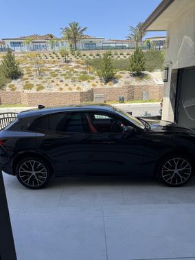 Black 2024 Maserati Grecale Trofeo