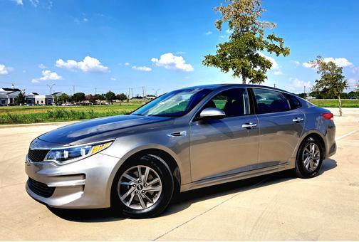 2017 Kia Optima LX