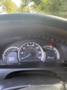 Silver 2014 Toyota Camry SE