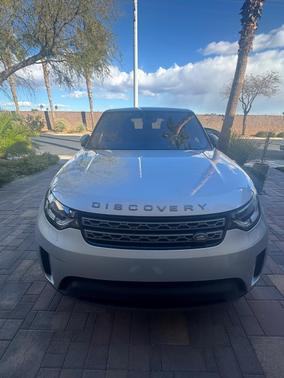 Silver 2019 Land Rover Discovery SE