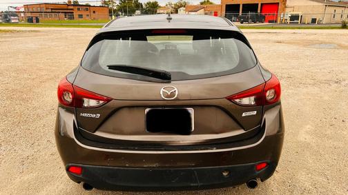 Gray 2016 Mazda Mazda3 i Sport