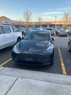 2025 Tesla Model Y Performance